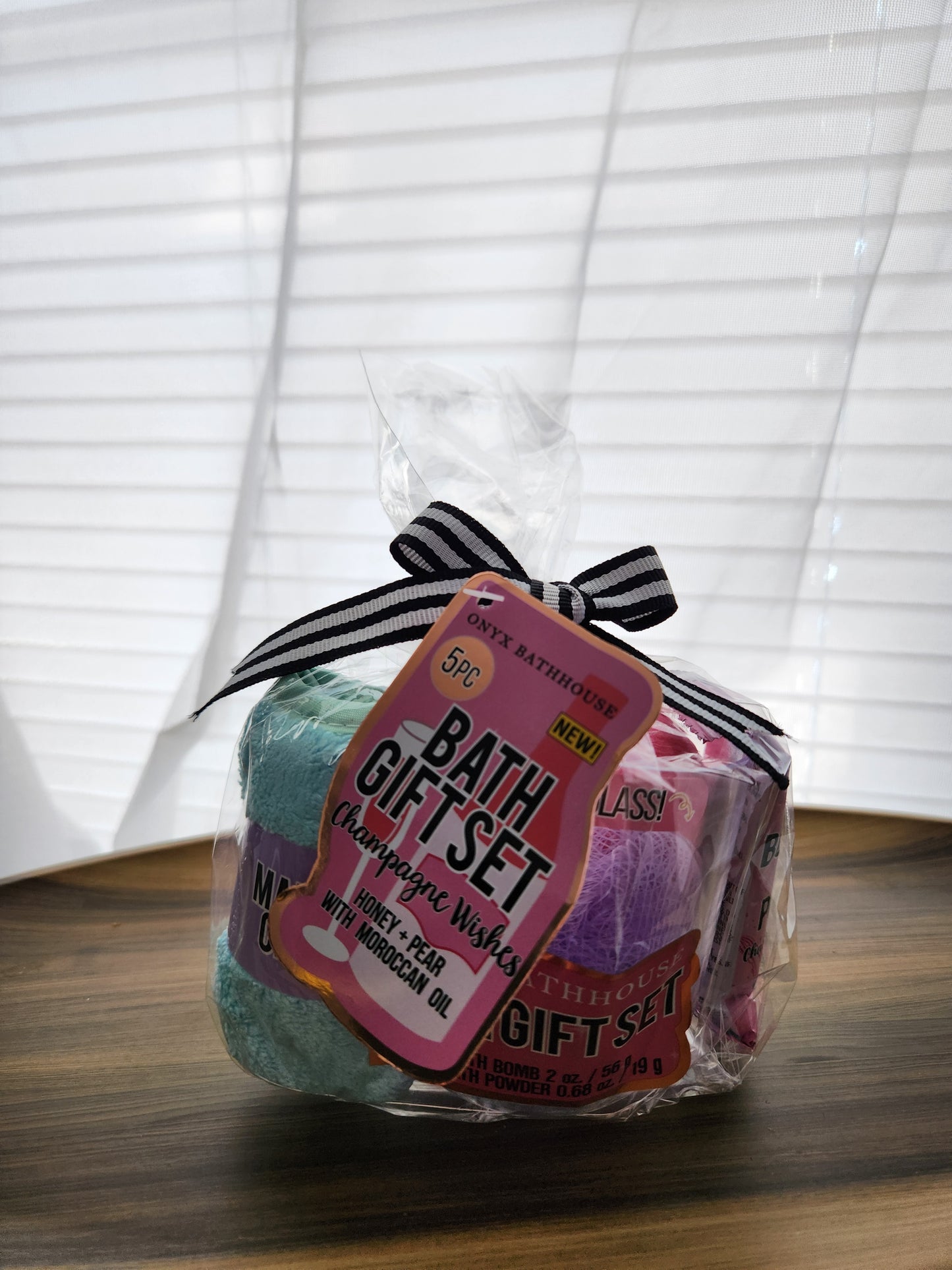 Onyx Bathhouse 5 pc Bath Gift Set-Champagne Wishes